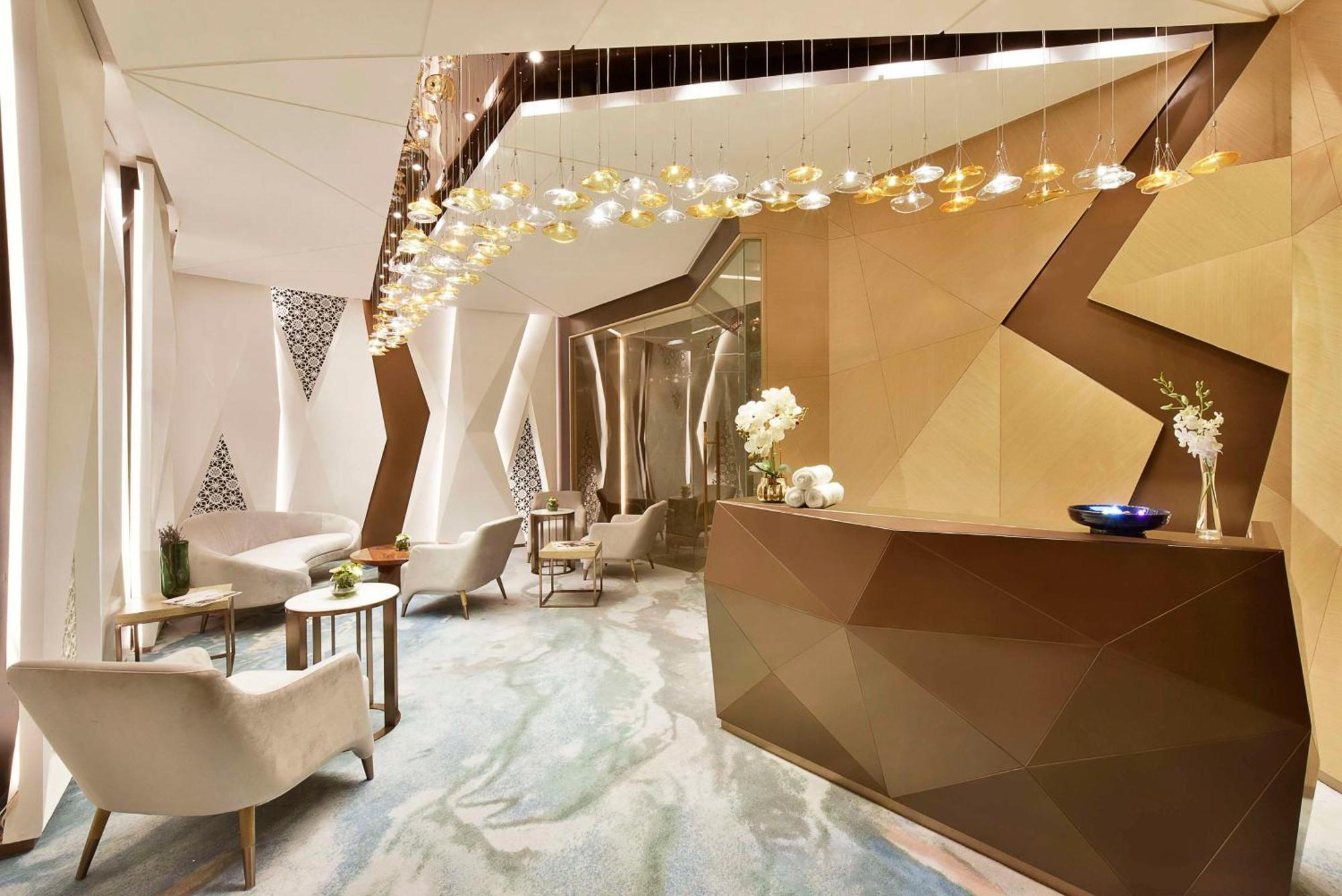 Hilton Bahrain Hotel Manama Exterior foto The lobby of the hotel